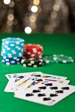 papibola platform showing sportsbook, live dealer, and slots categories